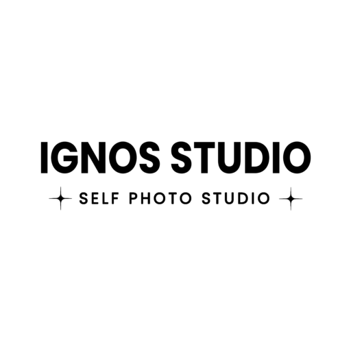 Logo IGNOS Studio dengan teks “Self Photo Studio”
